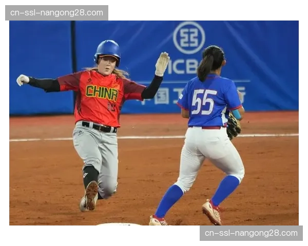 专访菲律宾“本垒打女王”：从小镇女孩到国家偶像，梦想是站上奥运舞台